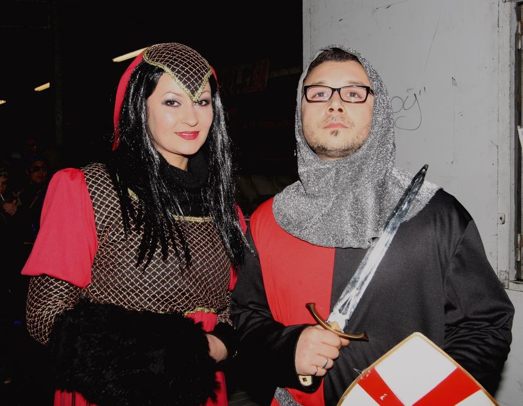 In Darsena è meglio in maschera