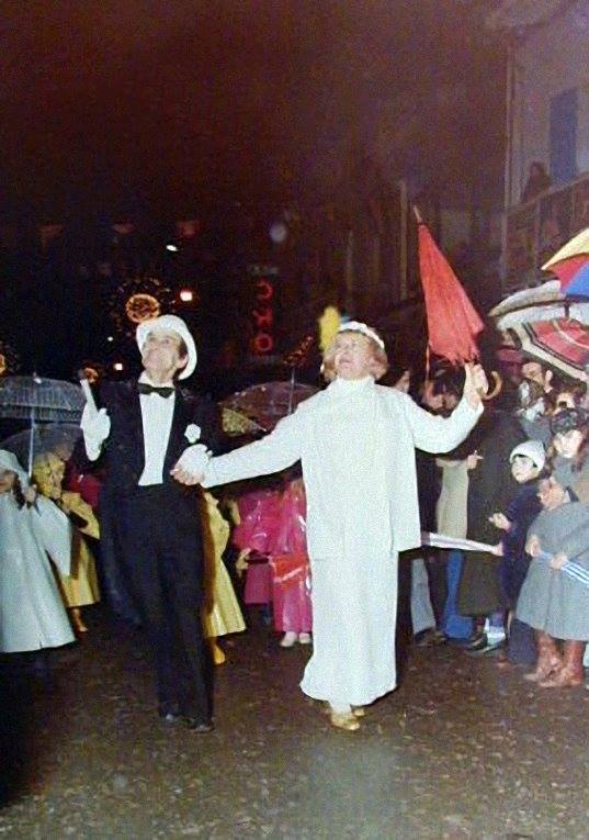 Mascherata “Carnevale sotto la pioggia” Carnevaldarsena a…