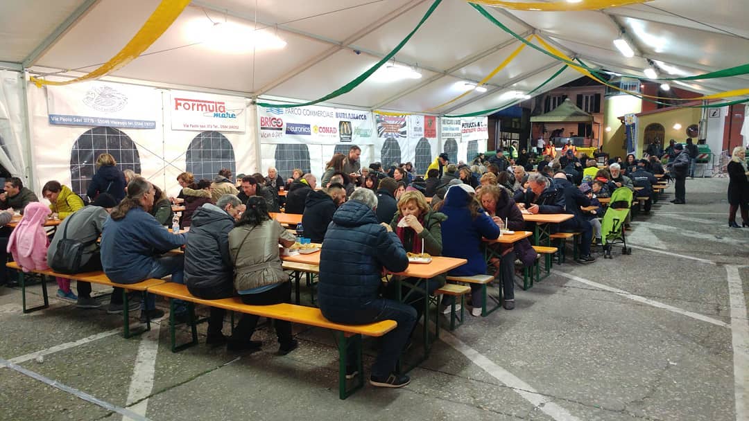 Buon appetito. Il richiamo della trabaccolar cooking. Ore…