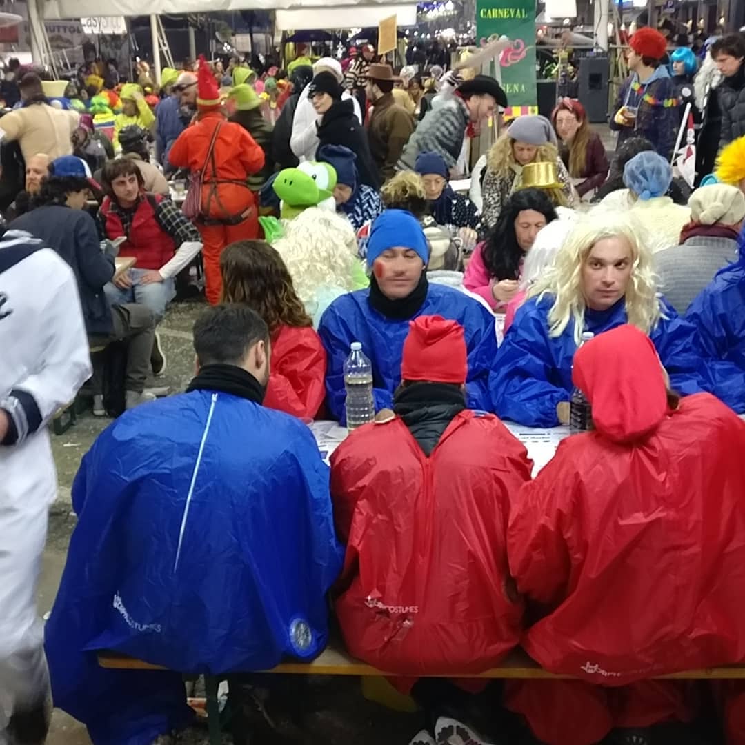 Cena Delle mascherate al #carnevaldarsena al Pala easysho…